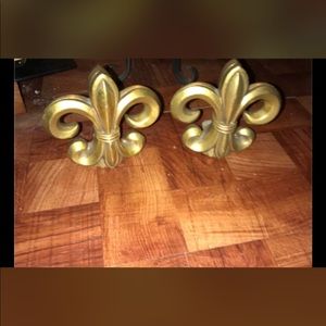 Fleur-de-lis bookends gold